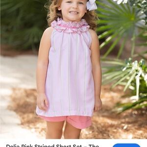 Oaks Apparel short set